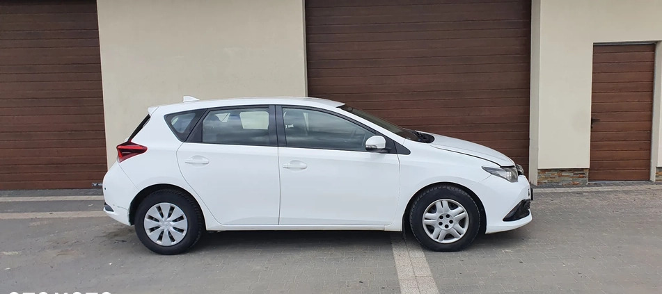 Toyota Auris cena 25900 przebieg: 270000, rok produkcji 2017 z Nowe Warpno małe 56